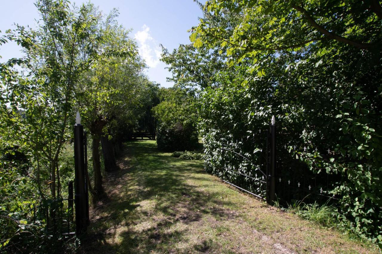 Landelijk Gelegen Familieboerderij Villa Oudelande Esterno foto